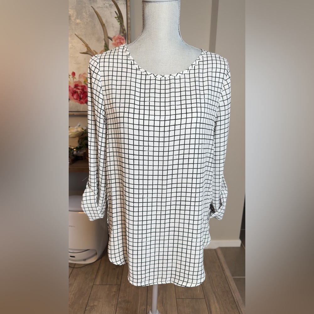 Black and White Grid Pattern Blouse